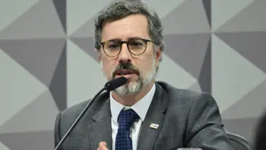 Ministro da CGU durante sessão da CPMI do INSS