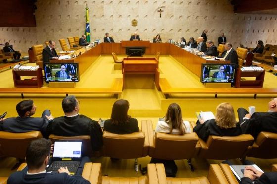Decisão impede remoção das famílias até uma decisão definitiva do tribunal.