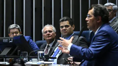 Senado aprova 2º projeto de regulamentação da reforma tributária