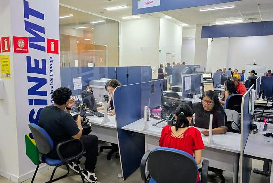 Os interessados podem comparecer aos postos de atendimento portando documentos pessoais