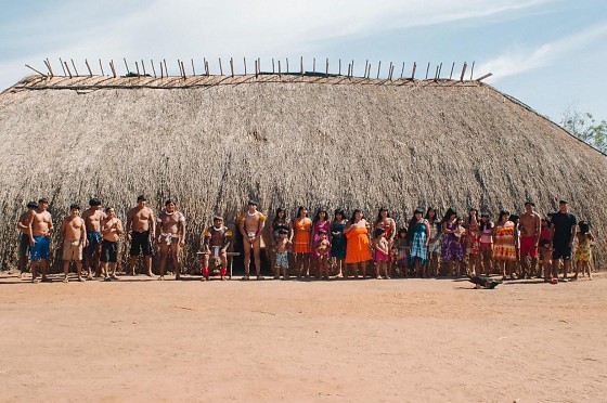 “O documentário Casa Xingu revela os desafios enfrentados pela comunidade Mehinako na manutenção de seus modos de vida e na construção das casas tradicionais