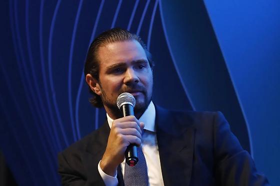 Dono do Banco Master foi preso no aeroporto de Guarulhos tentando deixar o país