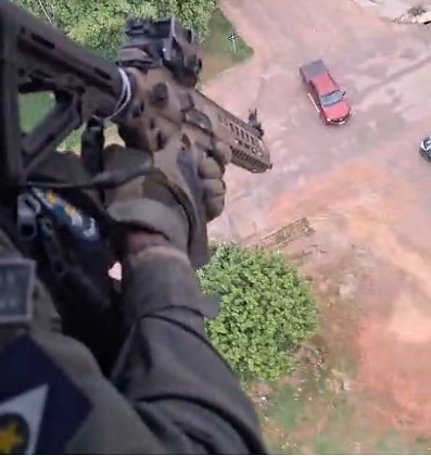 Operação Helena tem reforço de helicóptero do Centro Integrado de Operações Aéreas (Ciopaer)