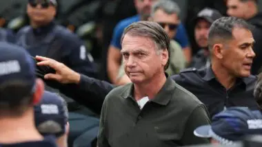 O ex-presidente Jair Bolsonaro (PL) foi preso preventivamente na manhã desse sábado (22).