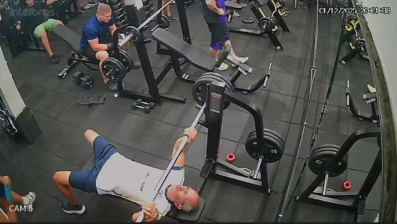 Ronald Montenegro faleceu após barra de supino cair sobre o tórax, em Olinda