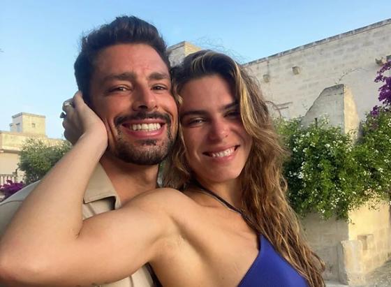 Ex de Cauã Reymond grava vídeo