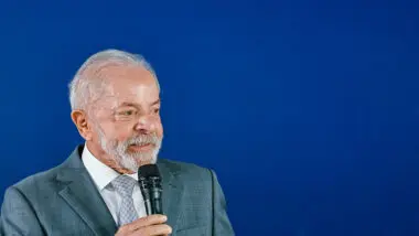 Ajuste: Lula, na reunião ministerial desta quarta-feira. Enquanto pesquisas indicam alta desaprovação, o petista acredita que o governo não encontrou a "narrativa correta" para convencer o eleitorado.
