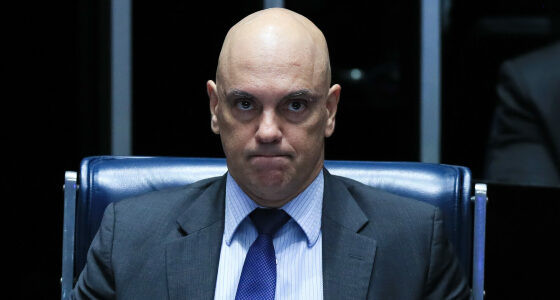 A esposa do ministro Alexandre de Moraes, Viviane Barci de Moraes, firmou um contrato de R$ 129 milhões com o Banco Master,