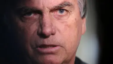 Médicos dizem que Bolsonaro tem quadro de saúde estável e pode ter alta dia 1º