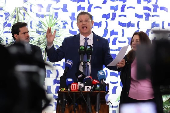 Líder do PL foi alvo de busca e apreensão da Operação Galho Fraco, que investiga o desvio de recursos de cotas parlamentares.