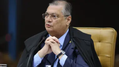 Dino diz que acordo elaborado por AGU de Messias com a Eletrobras é “constrangedor”
