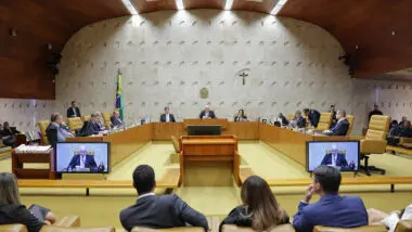 Plenário do Supremo, durante o encerramento do ano judiciário de 2025. Na ocasião, Edson Fachin incluiu o código de conduta em seu discurso. Um abaixo-assinado focando no STF já ultrapassa 11 mil assinaturas.