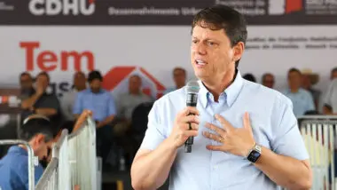 Após evento em Embu das Artes (SP), Tarcísio de Freitas reafirmou sua pretensão em disputar segundo mandato como governador de São Paulo.