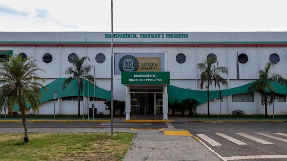 A convocação para a ocupação de 3.093 vagas na Educação municipal foi publicada na edição suplementar desta terça-feira (20.01), no Diário Oficial da Prefeitura de Várzea Grande.