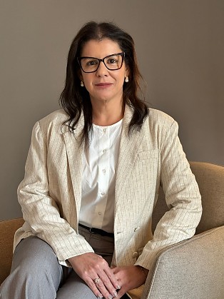  Luciana Zamproni Branco, advogada, professora de Direito de Família na Faculdade Alffa Prime, especialista em Gestão Pública e sócia-proprietária do escritório Zamproni & Silva Advogados. 