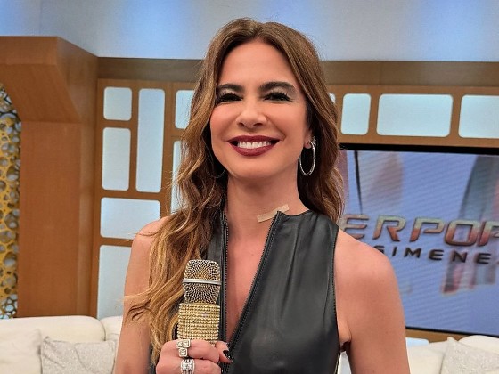 No comunicado, a RedeTV! destacou a atuação da apresentadora à frente do SuperPop.