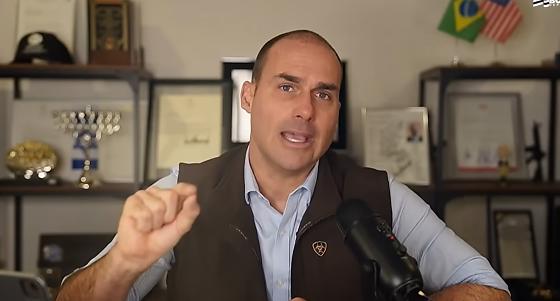 Segundo Eduardo, o irmão Flávio não é um nome conhecido nacionalmente, “mas tem ali a grife Bolsonaro”.