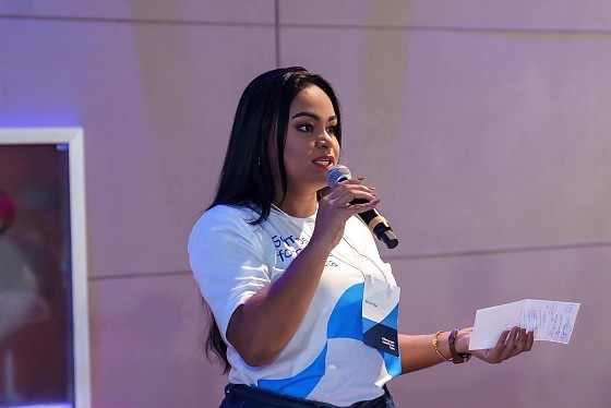 Rhayssa Alves é Engenheira Agrônoma, pós-graduada em Agronegócio e certificada emEmpreendedorismo em Economias Emergentes pela Universidade de Harvard. Atua nacomercialização de gado de corte e elite no Brasil.