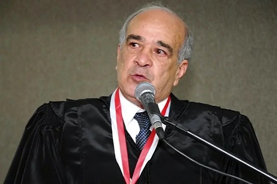 O assédio foi cometido em abril de 2021, quando Orloff solicitou atendimento técnico para a formatação de computador