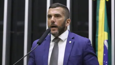 Deputado federal Carlos Jordy protocolou pedido para CPMI do Master