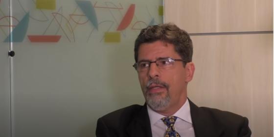 O especialista comentou que o Irã se armou para futuras guerras, desenvolvendo um grande programa de mísseis e drones, se tornando antagonista ao Ocidente.