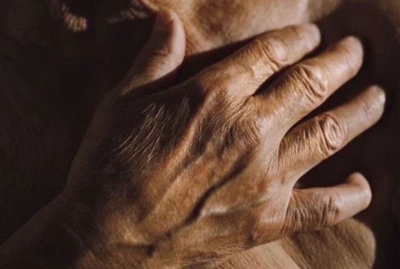 A vítima foi encaminhada ao Núcleo Especializado de Atendimento à Mulher (NEAM) de Canarana, onde recebeu acolhimento e formalizou o pedido de medidas protetivas de urgência contra o adolescente