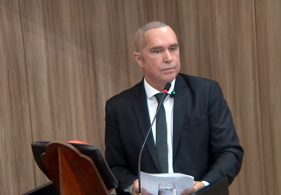 Tião da Zaeli leu carta de renúncia hoje (31).