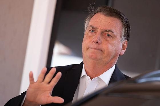 Bolsonaro está internado com broncopneumonia desde o dia 13 de março, no Hospital DF Star, em Brasília.