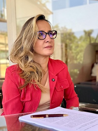 Lia Noleto de Queiroz, advogada, consultora jurídica com foco em processo legislativo e construção de políticas públicas, e mestre em políticas públicas e governo pela Fundação Getúlio Vargas.