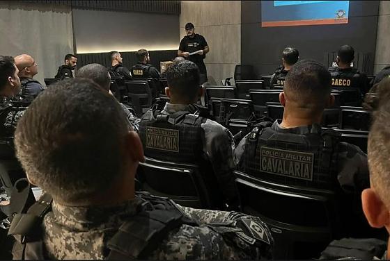 A investigação apurou que os criminosos mantinham uma estrutura organizacional rígida, com divisão de tarefas entre gerentes, disciplinadores, executores, operadores financeiros e intermediadores de conflitos.