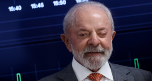 Lula faz check-up anual e exames estão dentro da normalidade, diz boletim médico