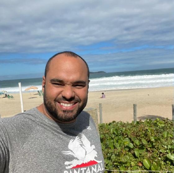 Ele deverá cumprir a pena inicialmente no Complexo Penitenciário Ahmenon, em espaço adequado à sua condição profissional, até posterior definição da Secretaria de Estado de Segurança Pública (Sesp)