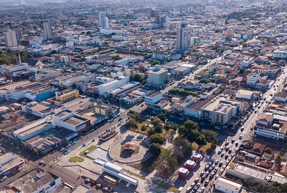 Lei permite que servidores efetivos utilizem créditos de férias e licença-prêmio para quitar débitos de IPTU.