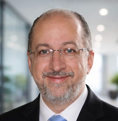 Oscar Soares Martins é consultor e especialista em cybersegurança e em IA. 