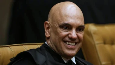 Alexandre de Moraes acumulou decisões que juristas, imprensa, políticos e até alguns colegas de tribunal consideram sem precedentes na história do Supremo Tribunal