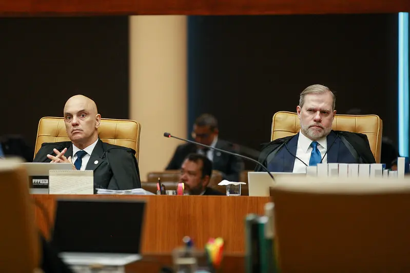 Após decisão de Toffoli para rejeitar denúncia, houve recurso. Plenário reverteu decisão e caso foi para a relatoria de Moraes. 