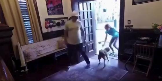 O momento foi registrado em vídeo e rapidamente viralizou.