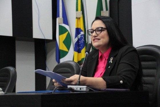 Vereadora Samantha Iris quer proibir distribuir de Caderneta Brasileira da Gestante em Cuiabá
