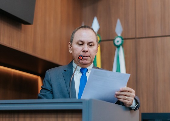 Dilemário deixa posto de confiança de Abilio Brunini após 16 meses e foca na construção de candidatura à Mesa Diretora.