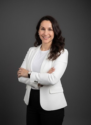 Lorena Lacerda é CEO do Grupo Valure e idealizadora do Encontro Elas no Campo, um dos principais eventos de desenvolvimento feminino no Agro em Mato Grosso.