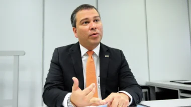 Mendonça transfere ex-presidente do BRB para Papudinha