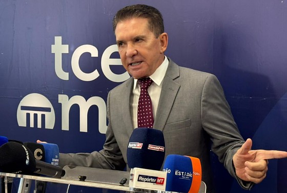 O presidente sustentou que a manutenção do contrato sem intervenção do Tribunal de Contas poderia agravar a lesão e comprometer o resultado do processo. 