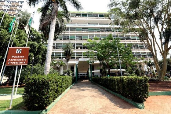 A prefeitura justificou a suspensão alegando que os valores dependiam do exercício da função.